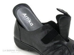 Artika EQUIN Noir - Decors Argent - Chaussure Basse Velcro -Chaussure Offre Boutique cd24607c73b9e66c561f35ea11d5d5ef img 2561.jpg 174469