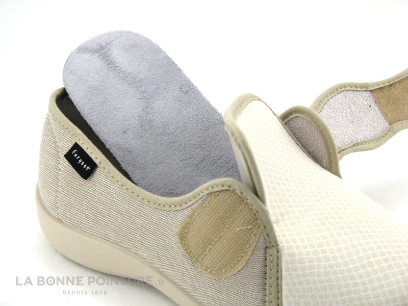 Fargeot UNIFIK Beige - Chausson Femme Avec Bride A Scratch 6 Fargeot UNIFIK Beige - Chausson Femme Avec Bride A Scratch – Image 4