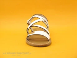LPB BIANKA Blanc - Sandale Blanche Fille 9 LPB BIANKA Blanc - Sandale Blanche Fille -Chaussure Offre Boutique cd24607c73b9e66c561f35ea11d5d5ef img 8922.jpg 158702