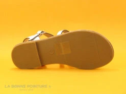 LPB BIANKA Blanc - Sandale Blanche Fille 13 LPB BIANKA Blanc - Sandale Blanche Fille -Chaussure Offre Boutique cd24607c73b9e66c561f35ea11d5d5ef img 8923.jpg 158698